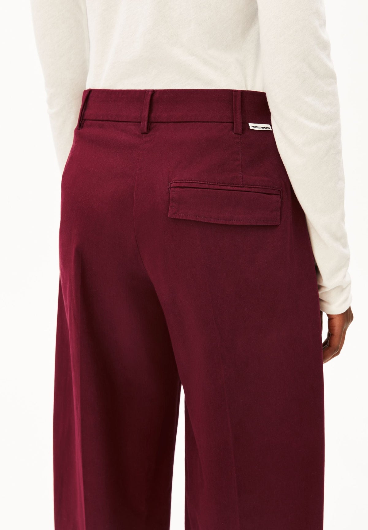 América™ Pantalón Velvet Rojo para Mujer